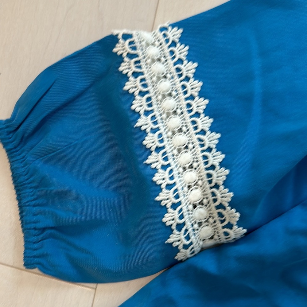 Line + Dot Blue Peasant Blouse with White Embroidered Design Size Small - Picture 4 of 5